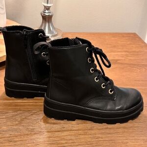 Girls 13.5 combat boots